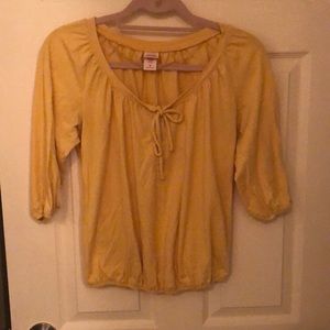 Yellow 3/4 sleeve top